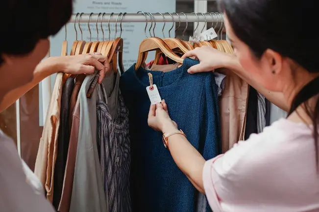 right-clothing-brand-for-lifestyle-and-budget