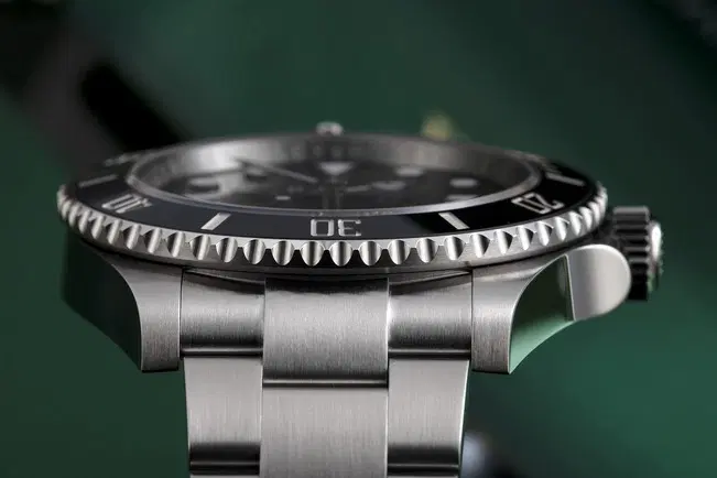 best-watches-under-1000.webp